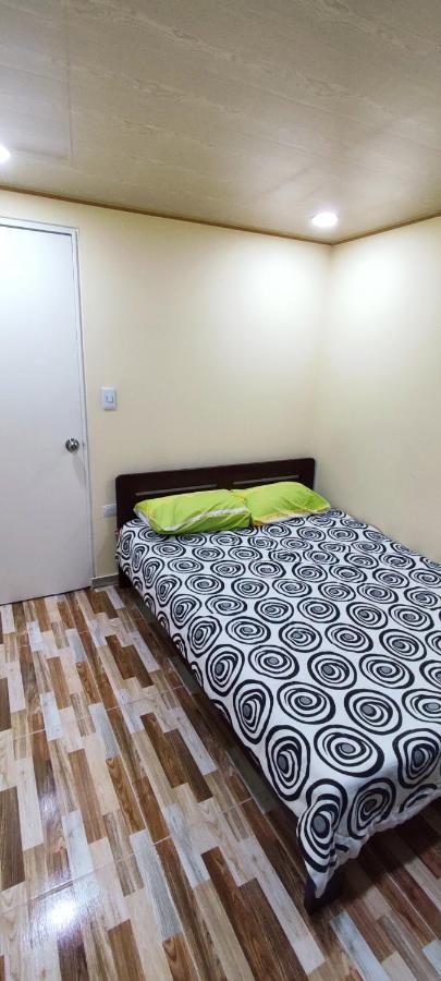 Aparta Estudio Cerca Al Aeropuerto Espectacular Богота Екстериор снимка